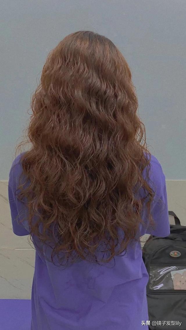 不知如何换发型，可以看看今天这三种方法，让你美到不敢相信