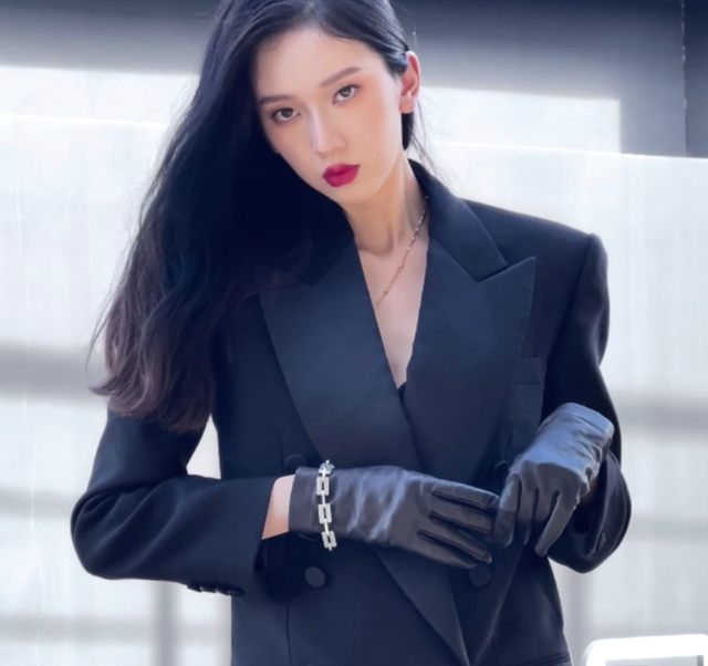 导演选角眼光牛！《卿卿日常》隐藏八大美人，连柳嬷嬷都令人惊艳