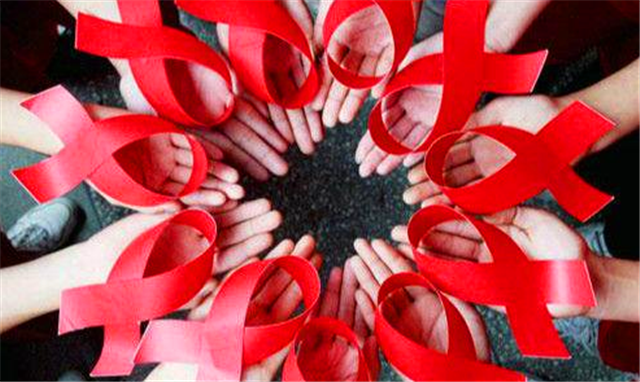 还记得15年前被黑人男友传染,公开得艾滋病的女生吗,她后来如何