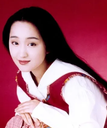 至今未婚的5位内地大龄女星，各有各的苦衷，最大51岁，最小49岁