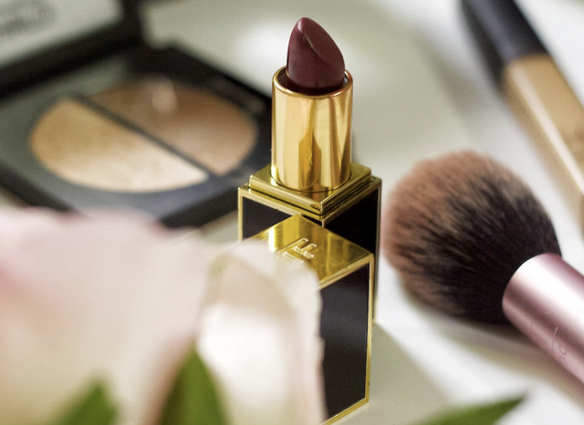 史上最贵情人节？雅诗兰黛、SK-II都在涨价，6000元礼盒卖爆