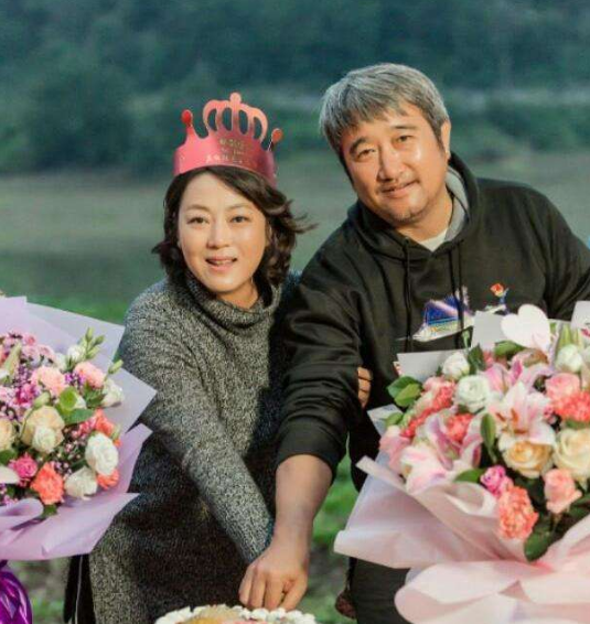 王茜华“千里追夫”:女人也不能被动地等待爱