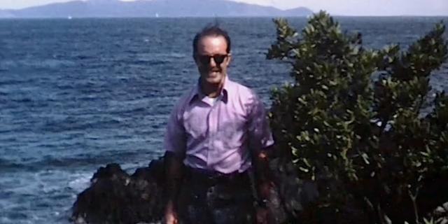 美国普通退休教师,居然是传说雌雄大盗?逍遥半生,到死都没被抓