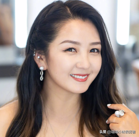 6位《超级女声》冠军现状：李宇春依旧是顶流，有人改了赛道