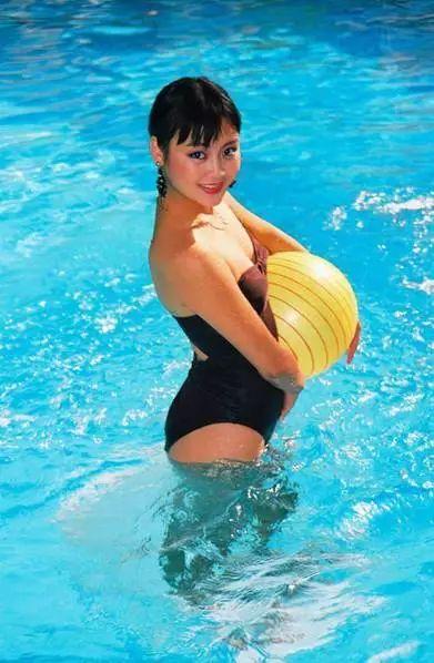 90年代的挂历美人，满满都是回忆