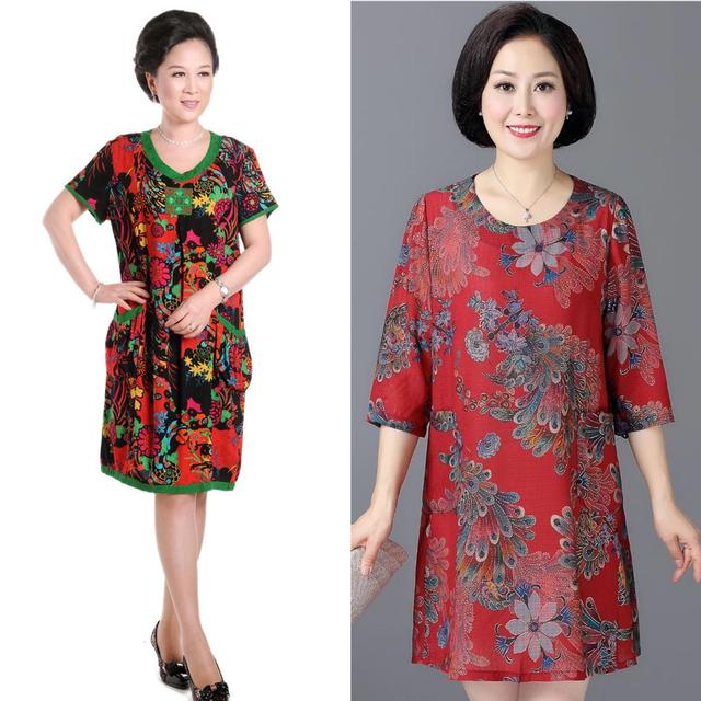 中年女人不要再穿“大花裙”了，这些小花裙更适合你，减龄显气质