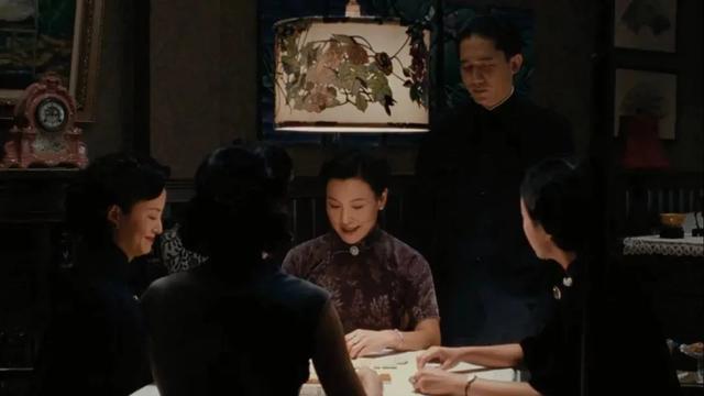 《色,戒》里面,最大胆的并不是被删减的大尺度床戏