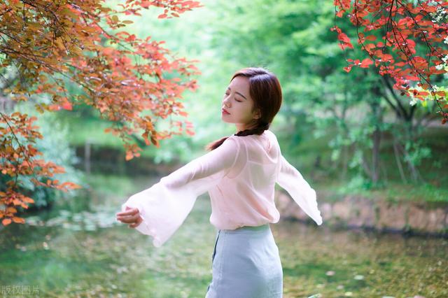 星座女生的性格、朋友圈、婚姻——双子座