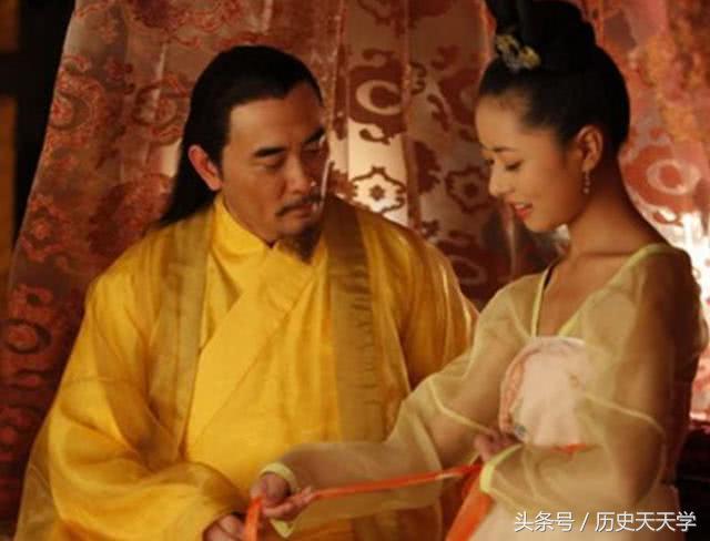 妃子侍寝时能叫出声吗?在皇帝临幸前,太监会做一件羞于启齿的事