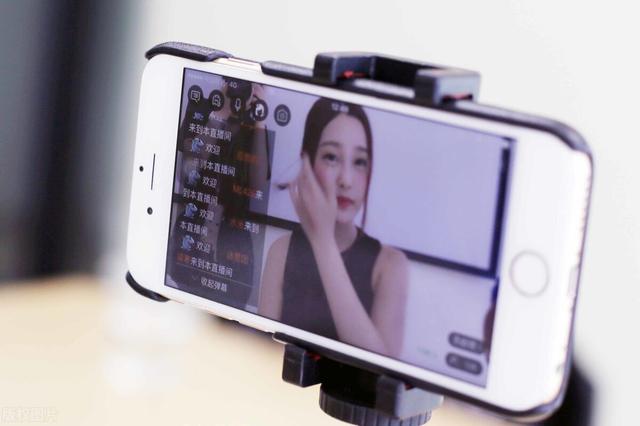 还敢与美女视频裸聊吗?看看这位就懂了