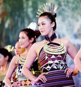 56个民族美女图集真人版！值得收藏