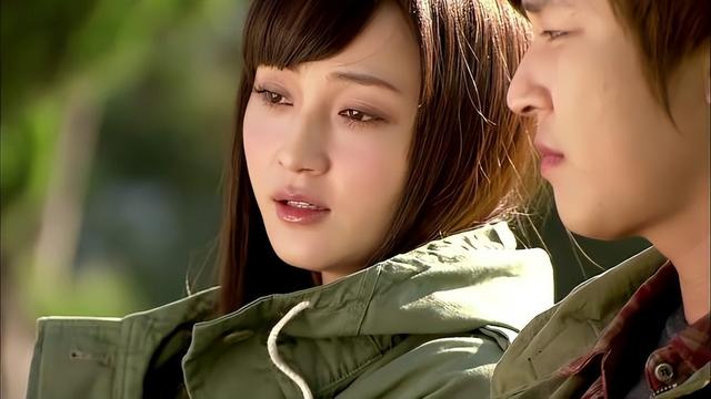 姚笛出轨又出轨，深夜与男友亲吻孕期被抛弃的她还有人心疼吗？