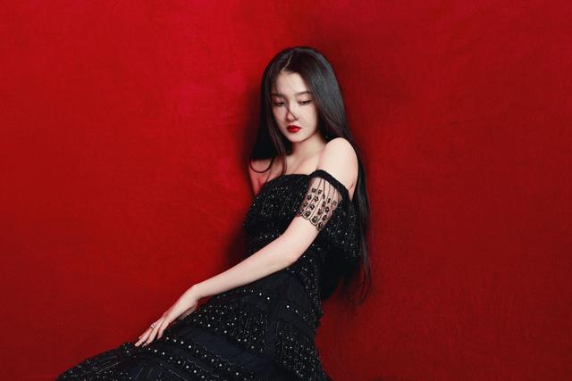 八位美女写真,风姿绰约小天仙,惊鸿一瞥清流溪,有你喜欢的吗?