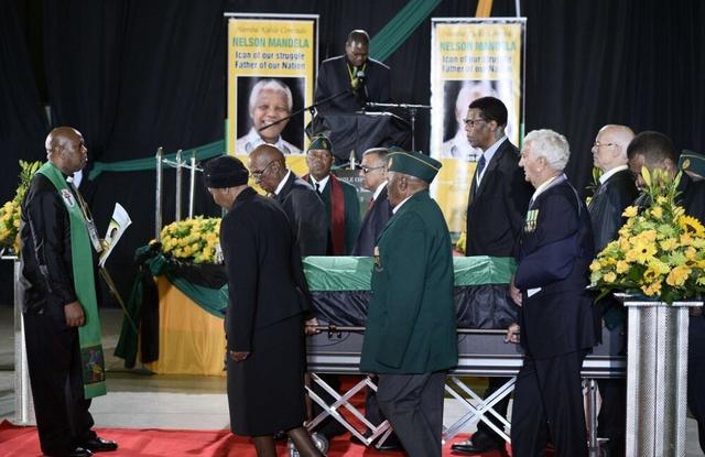 只因臀大，她生前被鞭笞，被凌辱，甚至被做成标本展览200余年