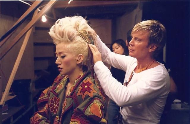 拍梅艳芳的传记,注定吃力不讨好