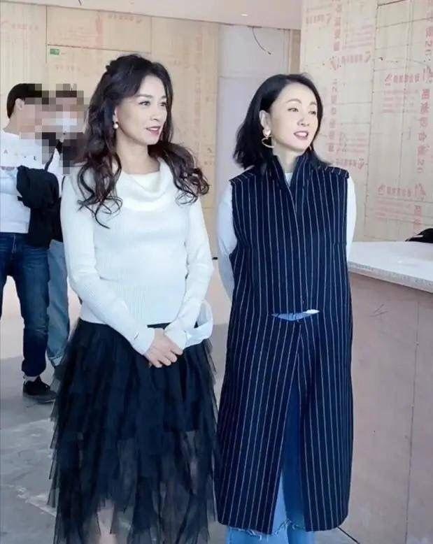 娱乐圈哪有真感情！这6对塑料姐妹花，为上位互踩，抢闺蜜老公