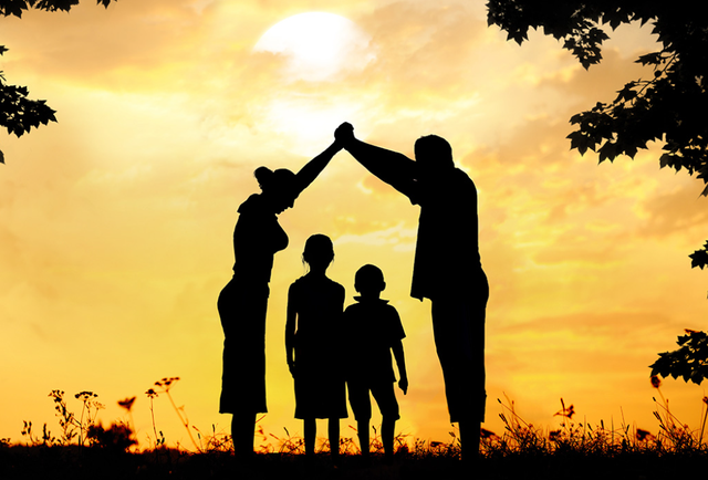 28岁女子为离婚以死相逼，欲做亲子鉴定，不料丈夫玩失踪，为何