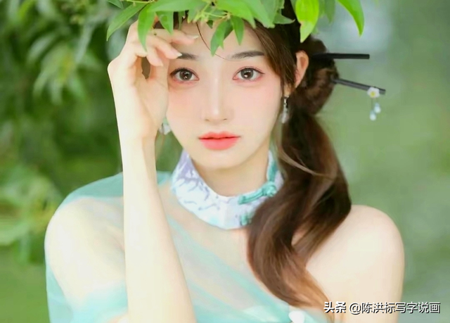 这真的不是照片?看水中少女的人体画,不仅逼真美丽而且清凉解暑