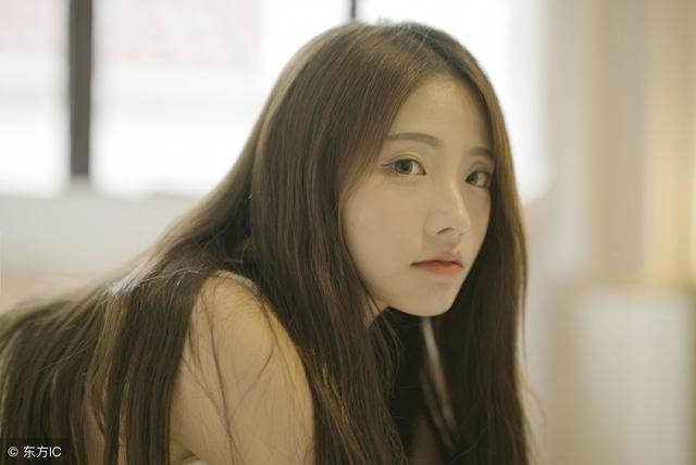 小说:未婚妻的追求者死缠烂打追到了公司,未婚夫看见不怒反笑