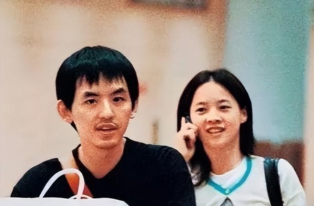 娱乐圈哪有真感情！这6对塑料姐妹花，为上位互踩，抢闺蜜老公