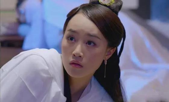 明明貌美如花，却毁在一张嘴上，这7位女星的“丑嘴巴”太拖后腿