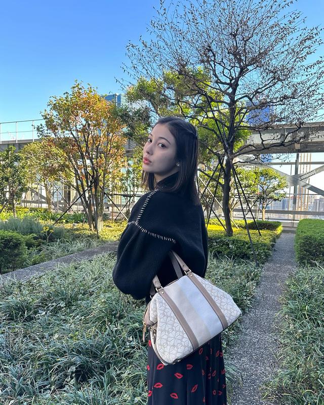 萌萌自拍,欢迎收藏|那些养眼的大眼美女