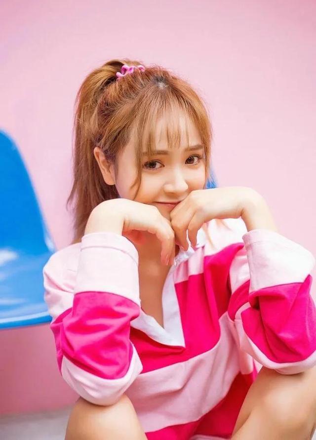 条纹校花美女和婚纱美女合辑