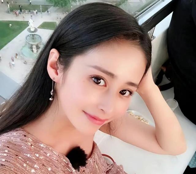 明明貌美如花，却毁在一张嘴上，这7位女星的“丑嘴巴”太拖后腿