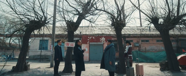 53岁扮少年,41岁装清纯少女,2022最烂10部电影,一部比一部辣眼