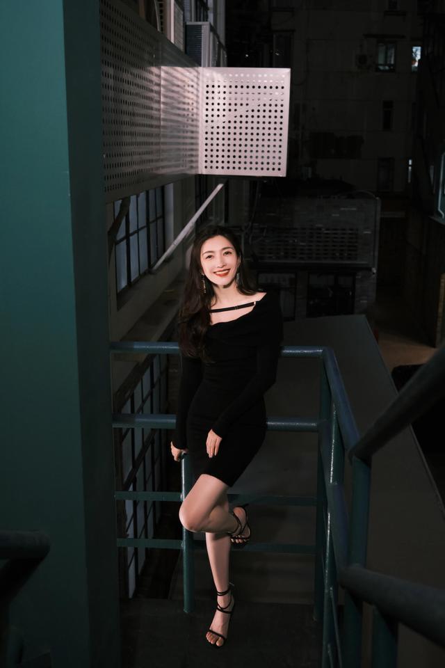 八位美女写真,风姿绰约小天仙,惊鸿一瞥清流溪,有你喜欢的吗?