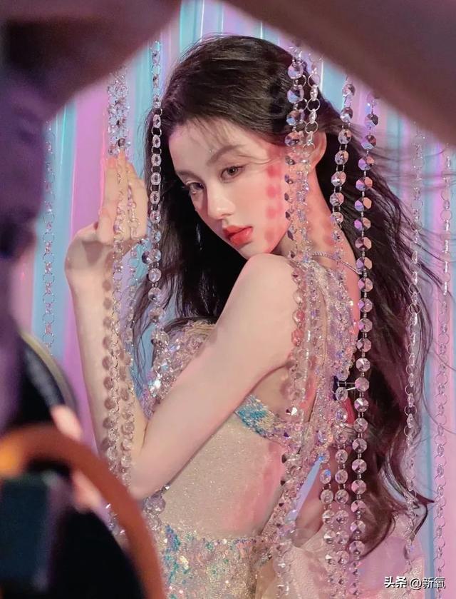 北大校花美少女,从小到大都是女神级人物?