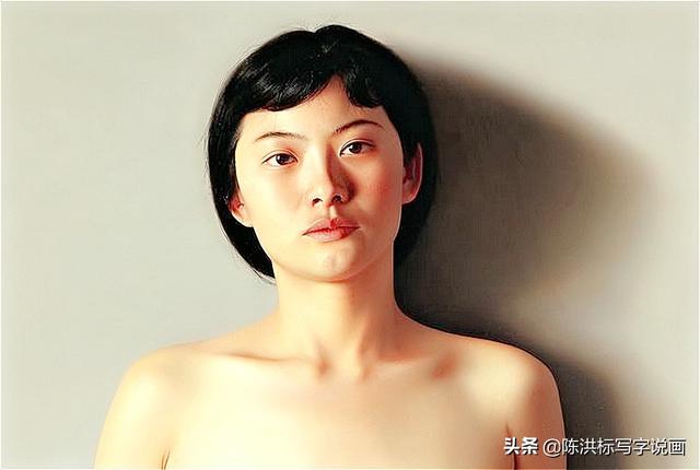 这真的不是照片?看水中少女的人体画,不仅逼真美丽而且清凉解暑