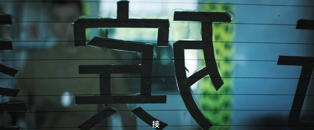 53岁扮少年,41岁装清纯少女,2022最烂10部电影,一部比一部辣眼