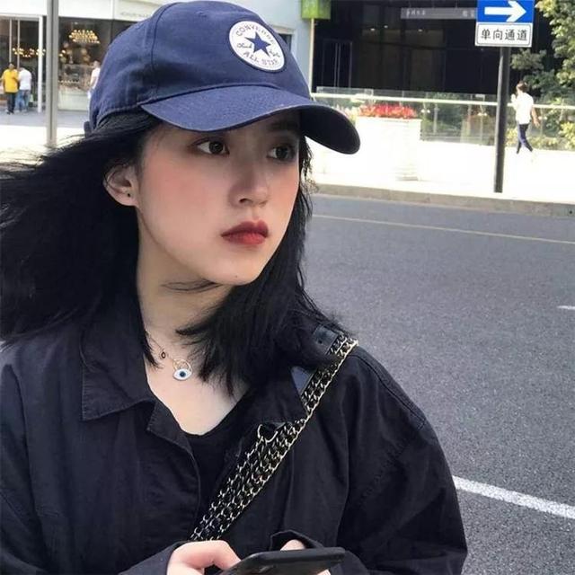 飒爽自信的霸气女主播网名又酷又帅