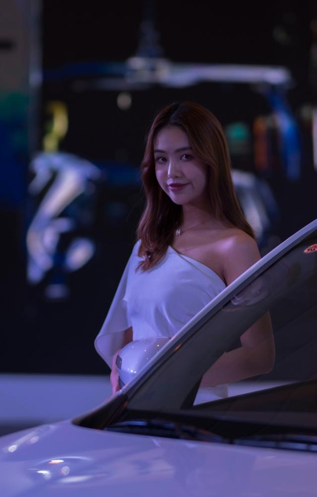 2019年昆明车展随拍的美女模特们（大量照片，有空我会持续更新）