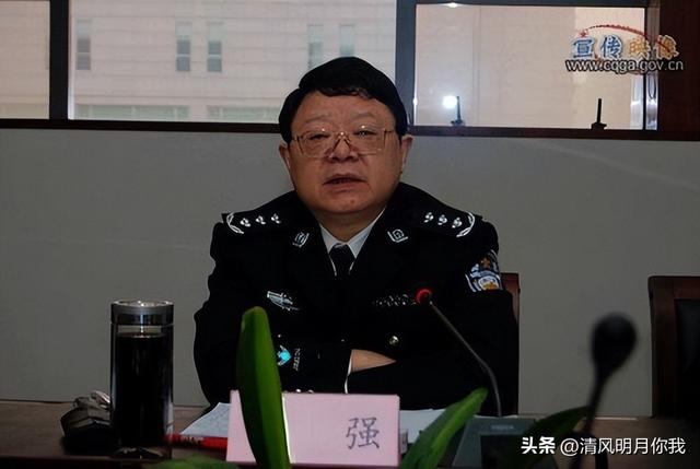 “打黑局长”文强堕落史强奸女学生,霸占警花10年,玩弄12名女星