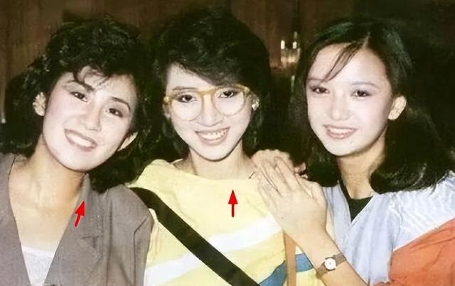 娱乐圈哪有真感情！这6对塑料姐妹花，为上位互踩，抢闺蜜老公