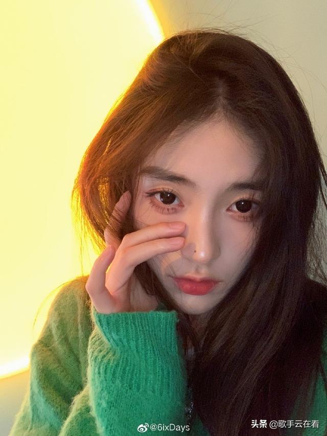 99年美女空乘小姐姐迷人美照欣赏，真好看