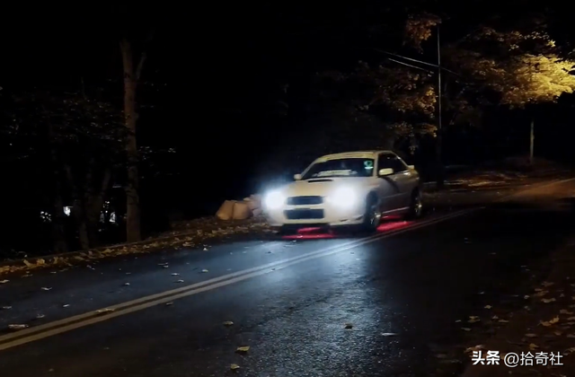 美女酒吧邂逅帅哥，惨遭杀害埋尸荒野，灵媒协助警方大破悬案