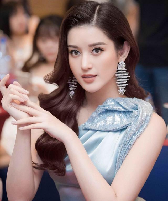 越南网红第一美女，获得过世界小姐，确实美让人难以忘记