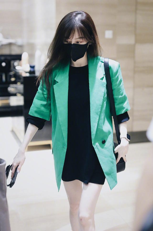 40岁王心凌凹少女！双马尾配粉T青春可爱，网友：身材造型是关键