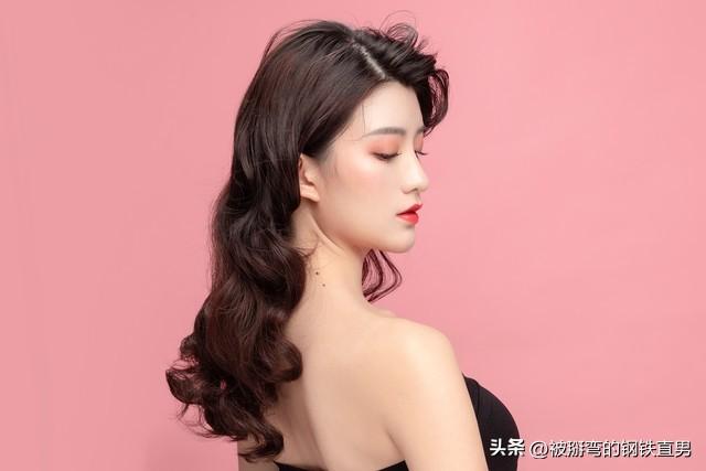 反转，从猥亵变成殴打，女孩嘴遁、抓头发、踢裆部，错全在男人？