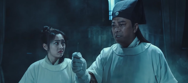 53岁扮少年,41岁装清纯少女,2022最烂10部电影,一部比一部辣眼