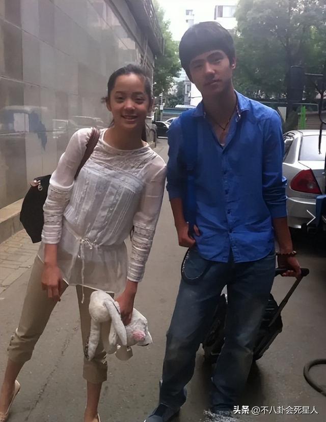 憔悴、浮肿、秃头,10位女星素颜街拍照,让我看见了人间真实