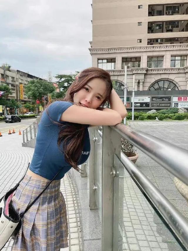 Hot美女写真图片杂集，有你喜欢的类型吗？