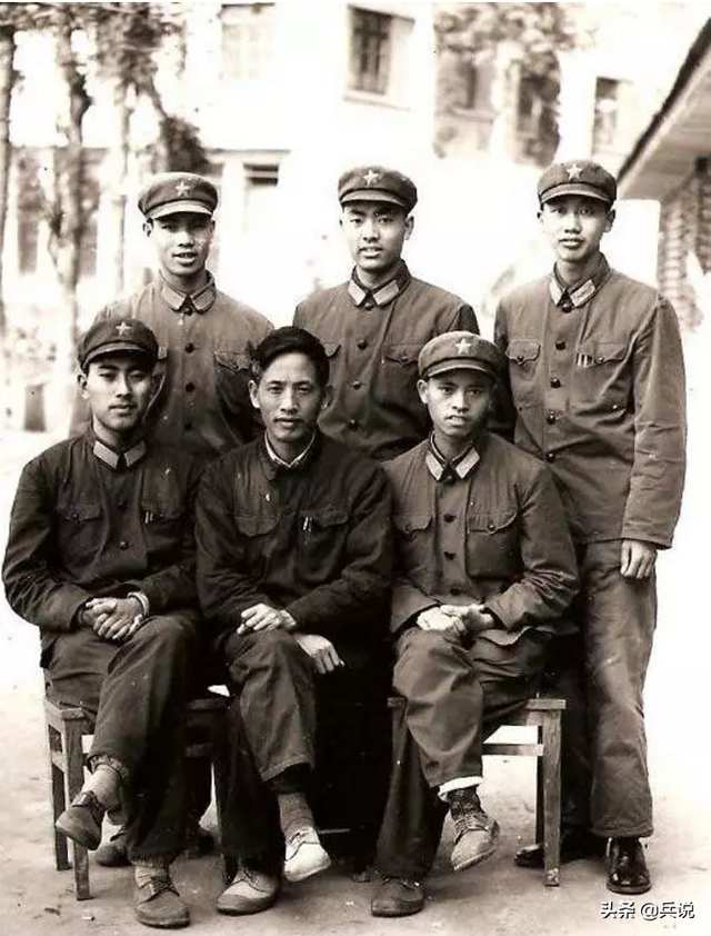 【突围之战完整版】202人被俘，2个副军长受处分，战俘档案带污点