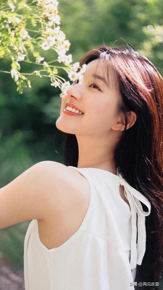 美女大PK,成都和武汉一样盛产女明星,个个都是天仙下凡