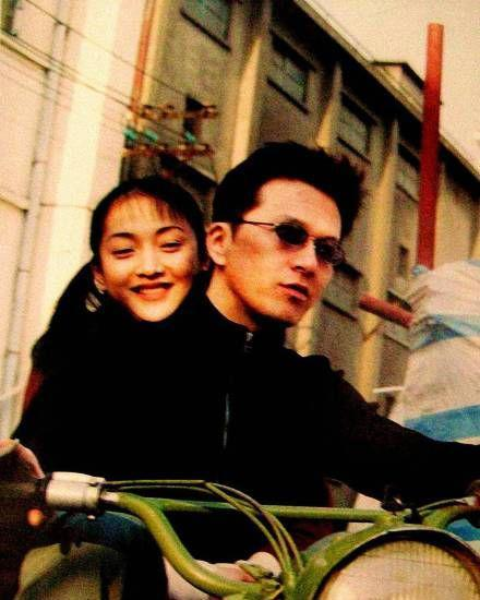 潇洒不羁如周公子,在8段感情里试错,总在错的时间遇到错的人