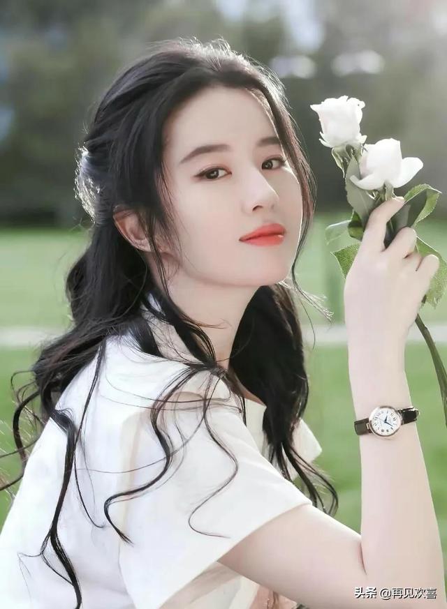 美女大PK,成都和武汉一样盛产女明星,个个都是天仙下凡