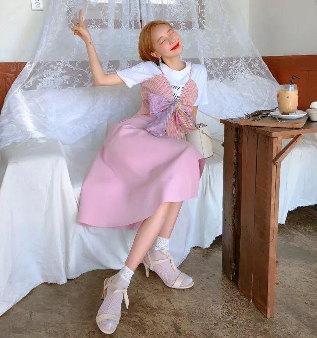 大胸也能穿出甜美小性感！让这位韩国时尚博主vivamoon带你领略夏日大胸妹的可爱小清新！